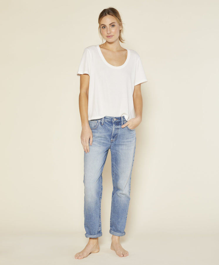 Sunny Scoop Neck Tee - Outerworn