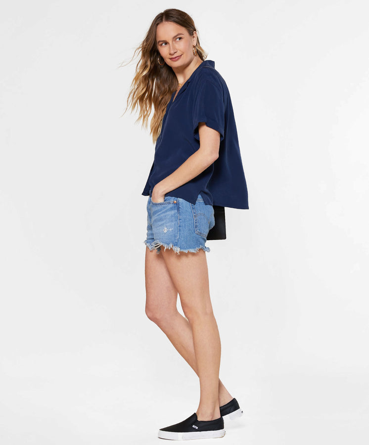 Women's Backyard Shirt